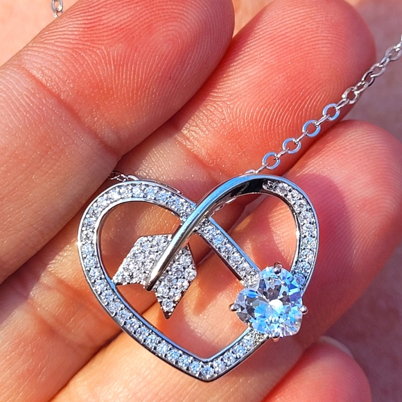 Arrow Turning into Heart Fashion Necklace - Picture 2 of 5